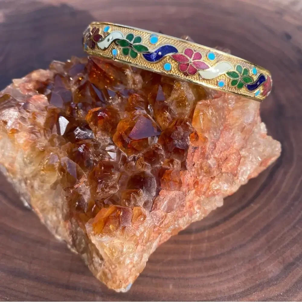 Vintage Gold Tone Raised Enamel Floral Leaf Painted Motif Bangle Bracelet